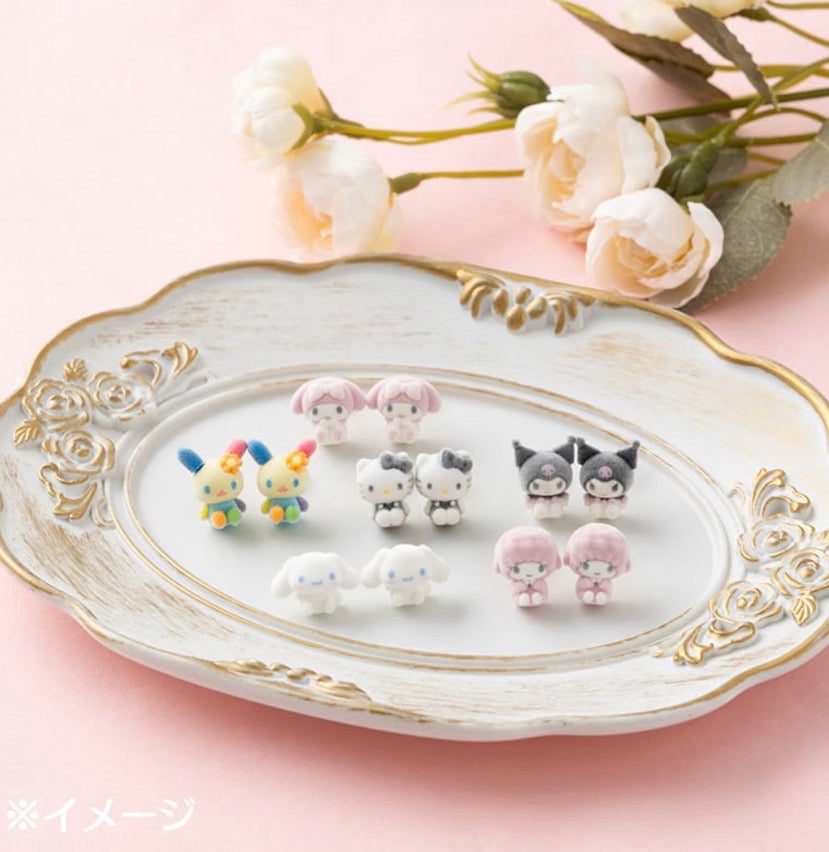 SANRIO 絨毛耳釘 預訂/現貨